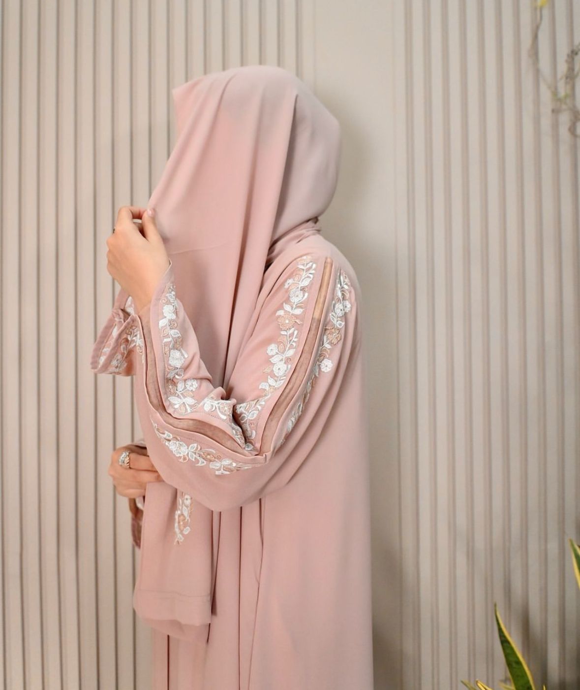 Dubai Imported Party Wear Abaya With hijab